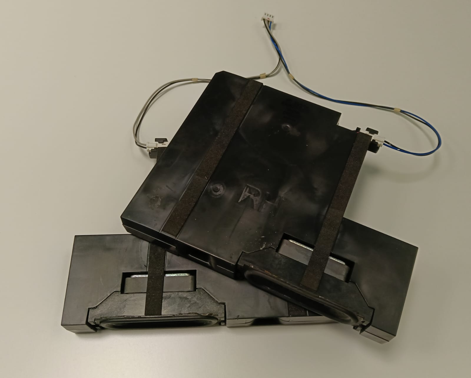 Set de altavoces internos de televisor lg
